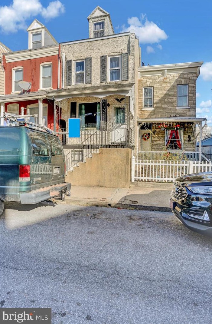 1549 Moss St, Reading, PA 19604