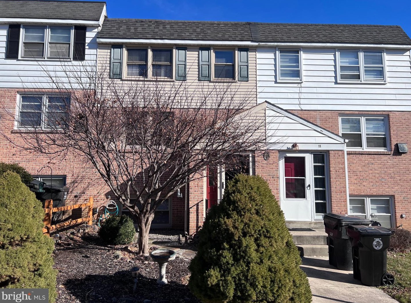 13 Cornell St, Reading, PA 19606-1218