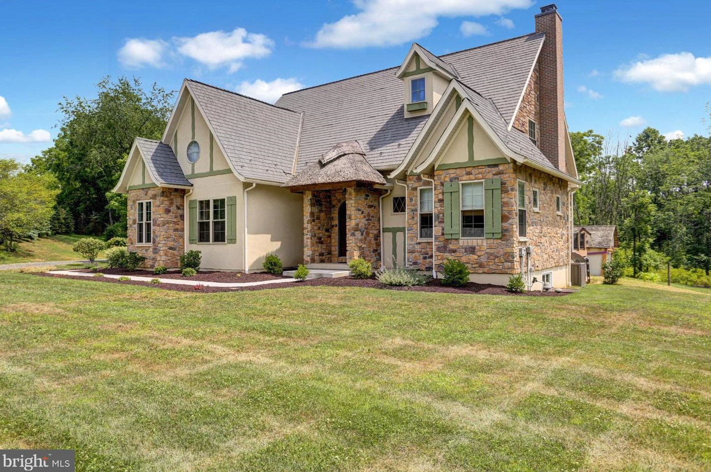1363 Hex Hwy, Moselem, PA 19526