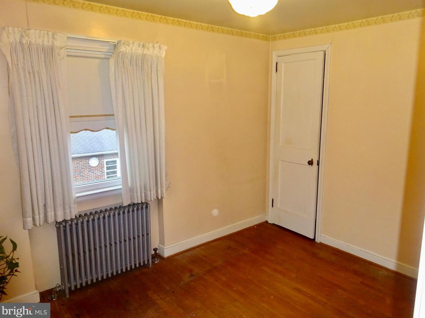 1331 Brooke Blvd, Reading PA  19607-2003 exterior