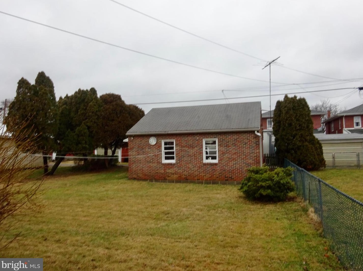 1331 Brooke Blvd, Reading PA  19607-2003 exterior