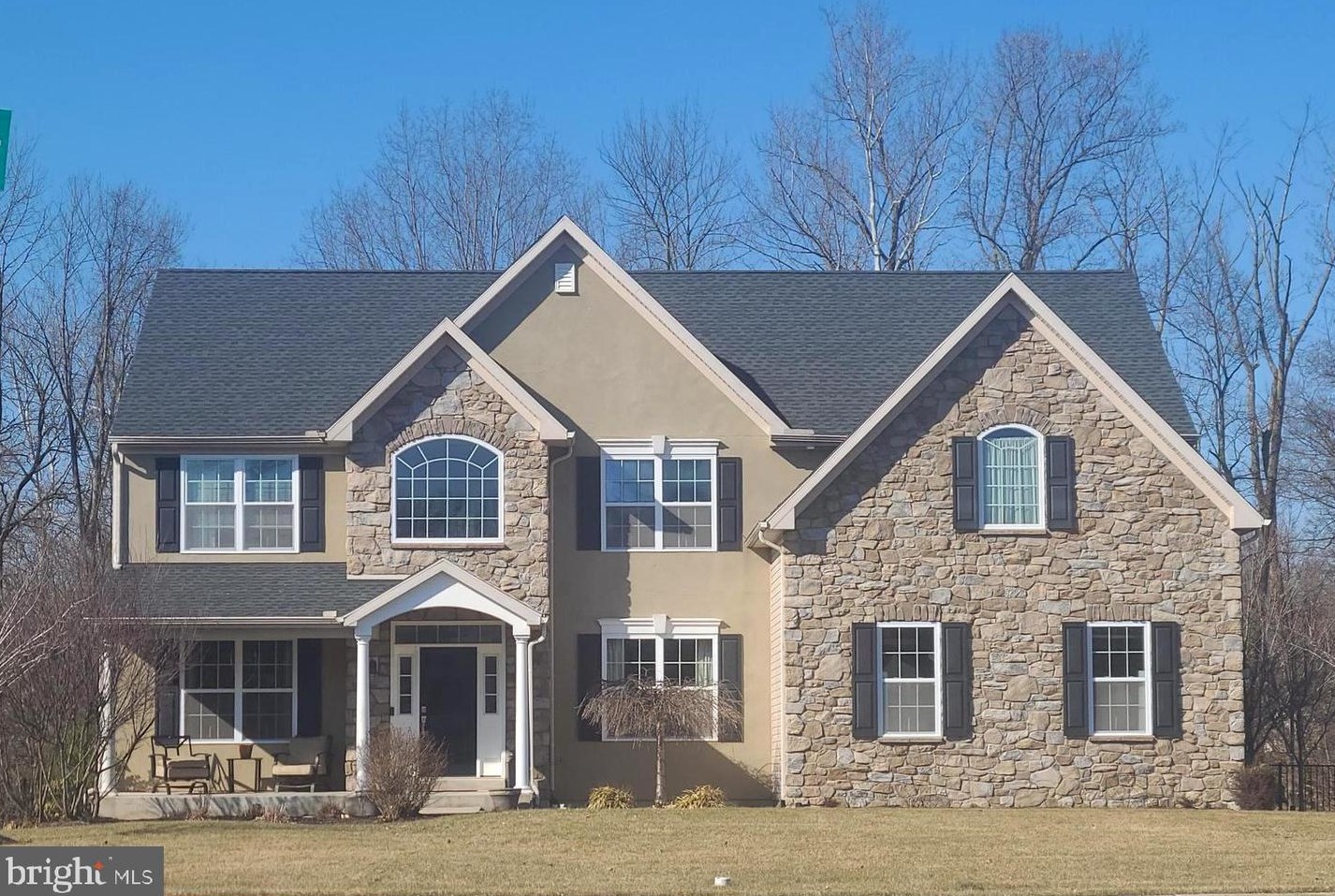 115 Woods Edge Dr, Douglassville, PA 19518