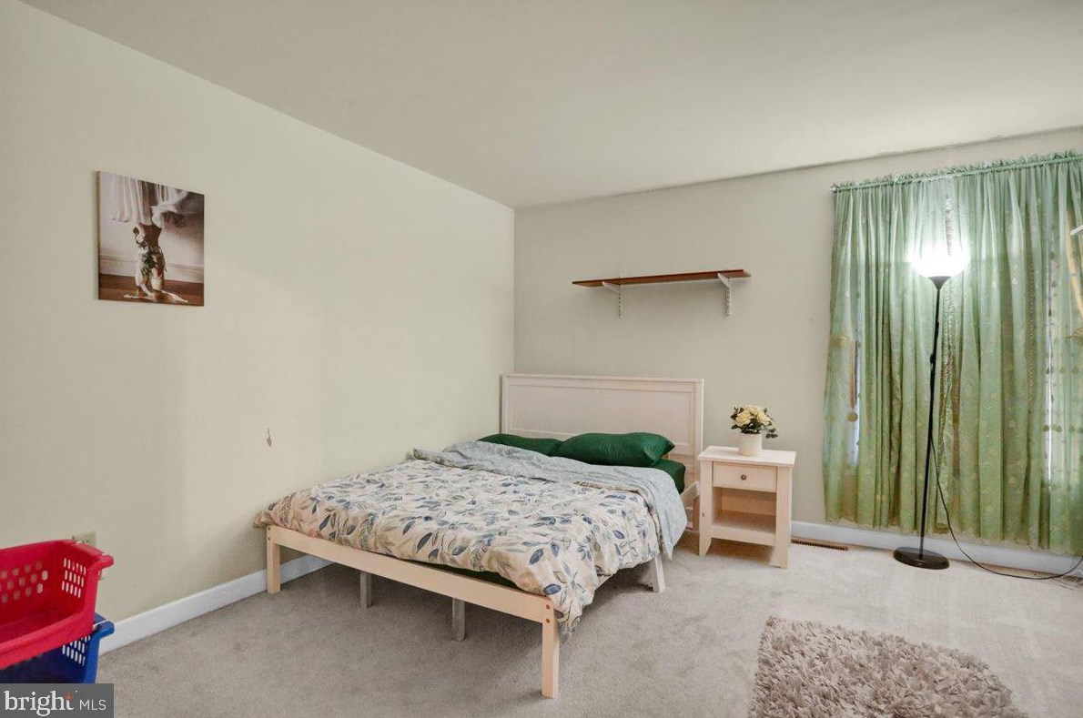 714 Maria Ave, Reading PA  19608-8947 exterior