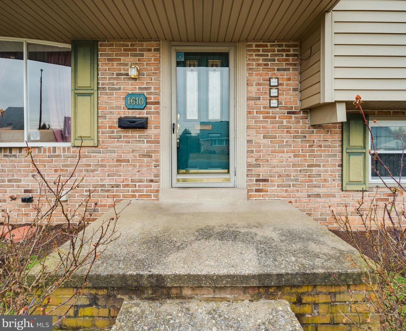 1610 Whitfield Blvd, Reading, PA 19609-1045