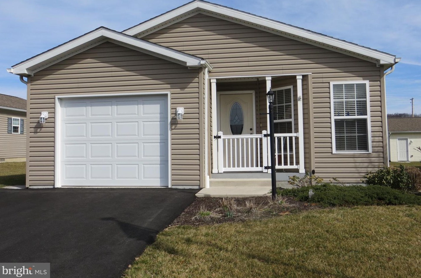 35 Cormorant Dr, Bechtelsville, PA 19505-9069