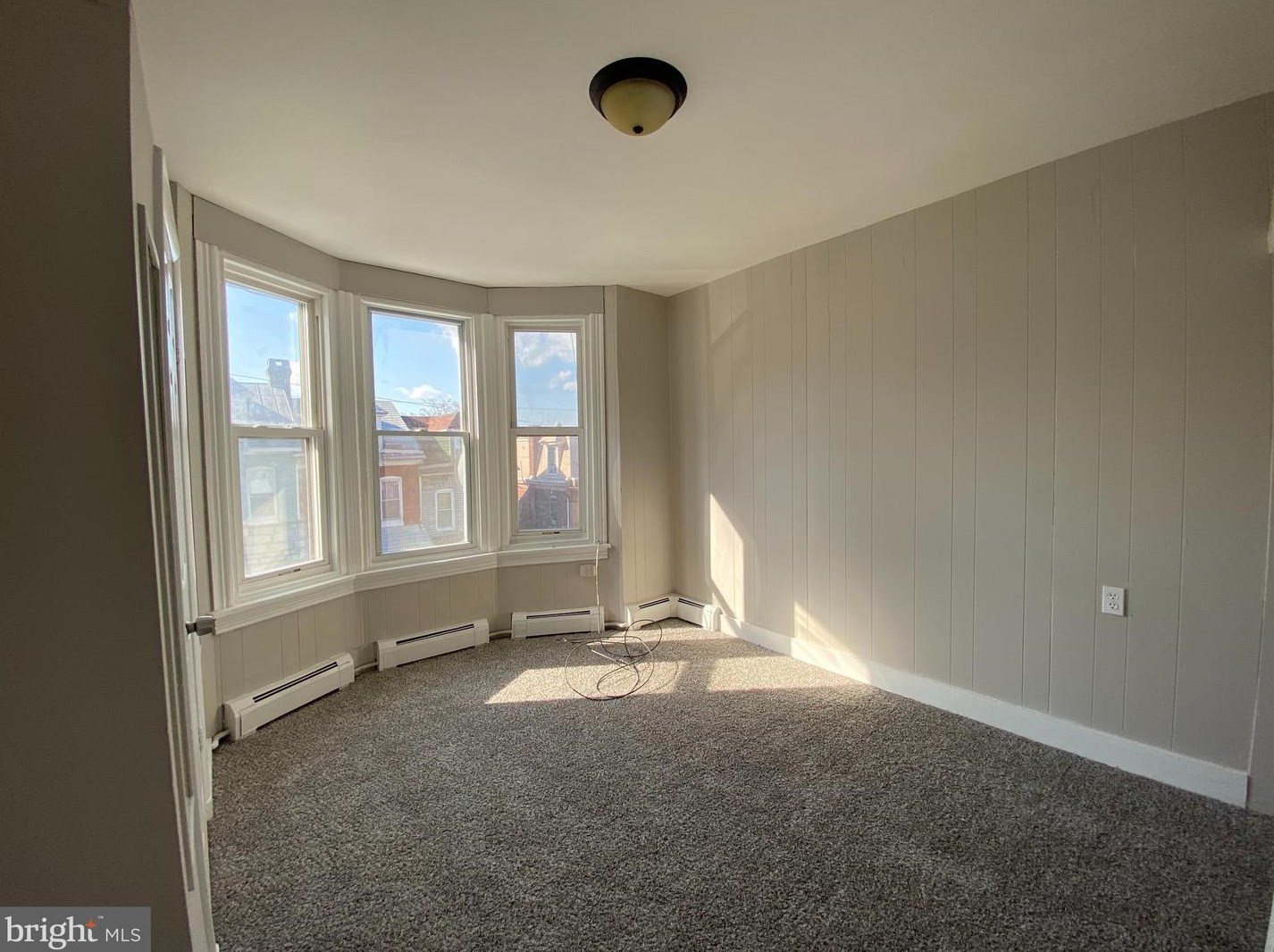 519 15 1/2 St, Reading PA  19606-2501 exterior