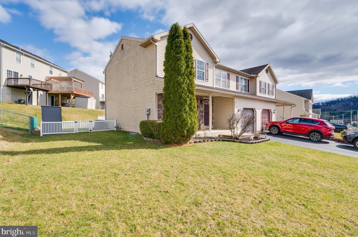 2835 Mannerchor Rd, Spring Valley, PA 19560