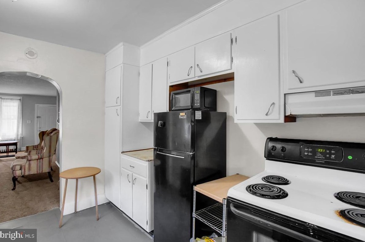 817 Locust St, Reading PA  19604-2410 exterior