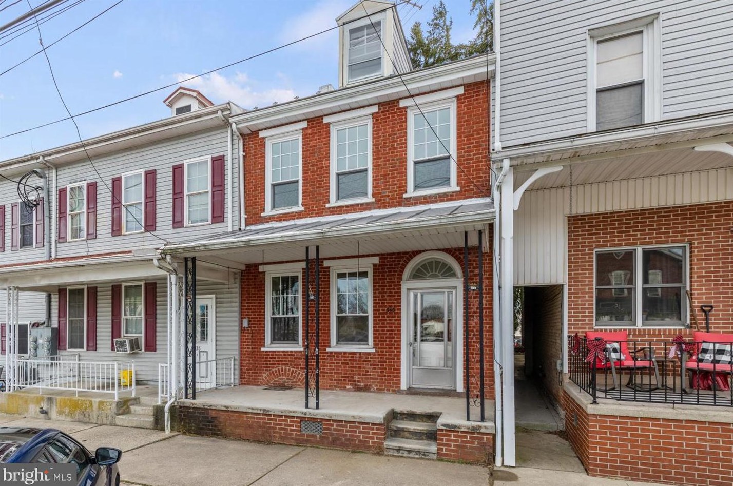 340 N Main St, New Schaefferstown, PA 19506