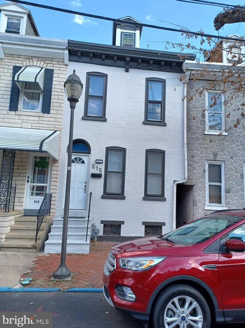 515 6th St, Reading PA  19601-3085 exterior