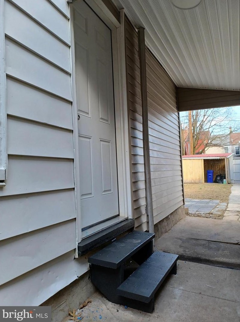 515 6th St, Reading PA  19601-3085 exterior
