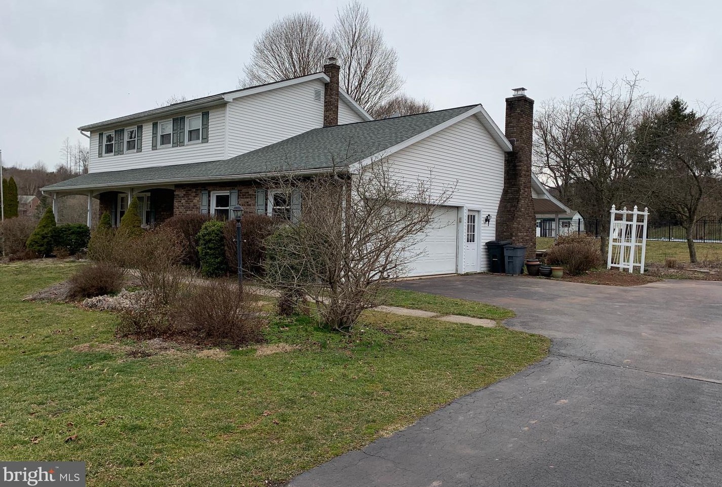 5061 Meadow Ln, Hummels Store, PA 19540-7844