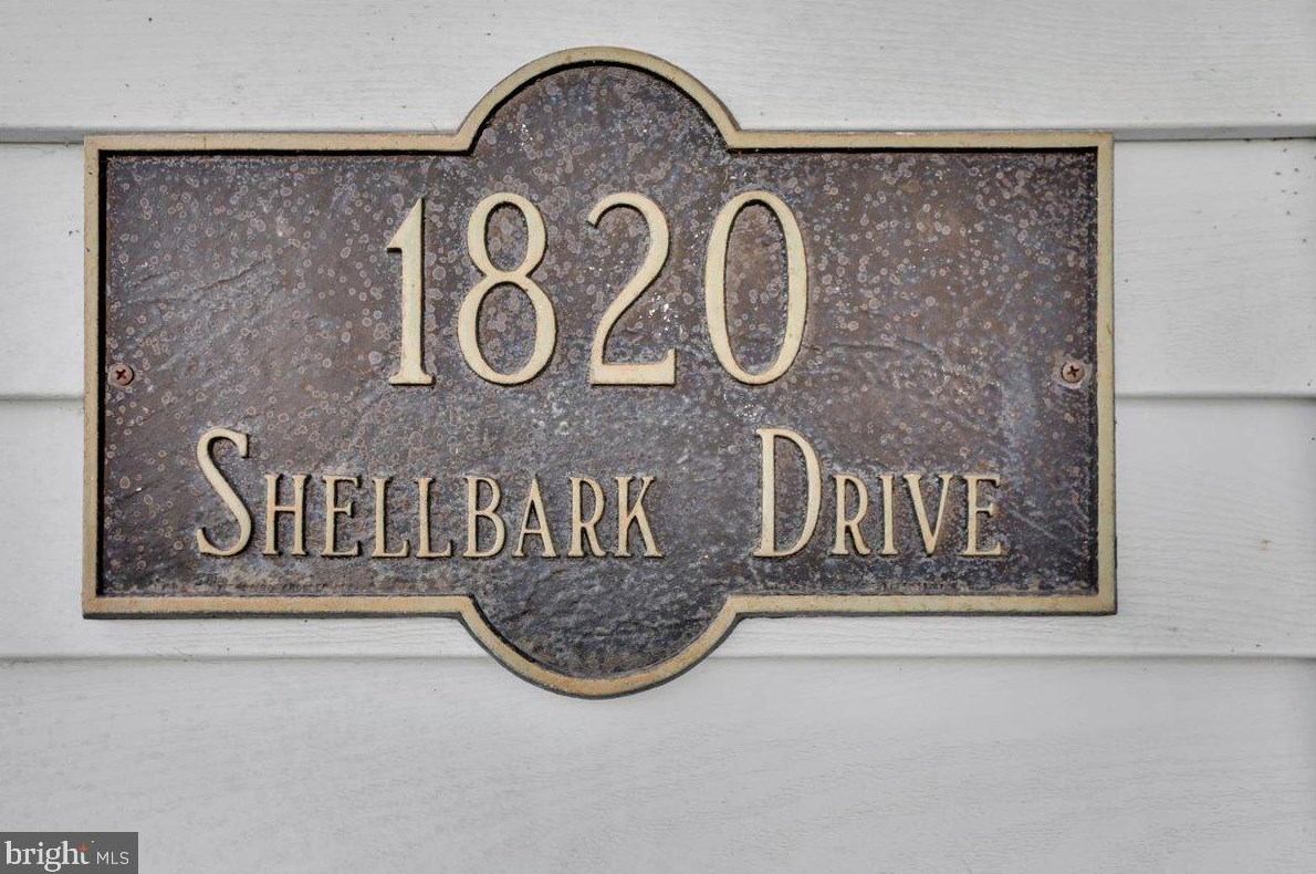 1820 Shellbark Dr, Reading, PA 19608-9478