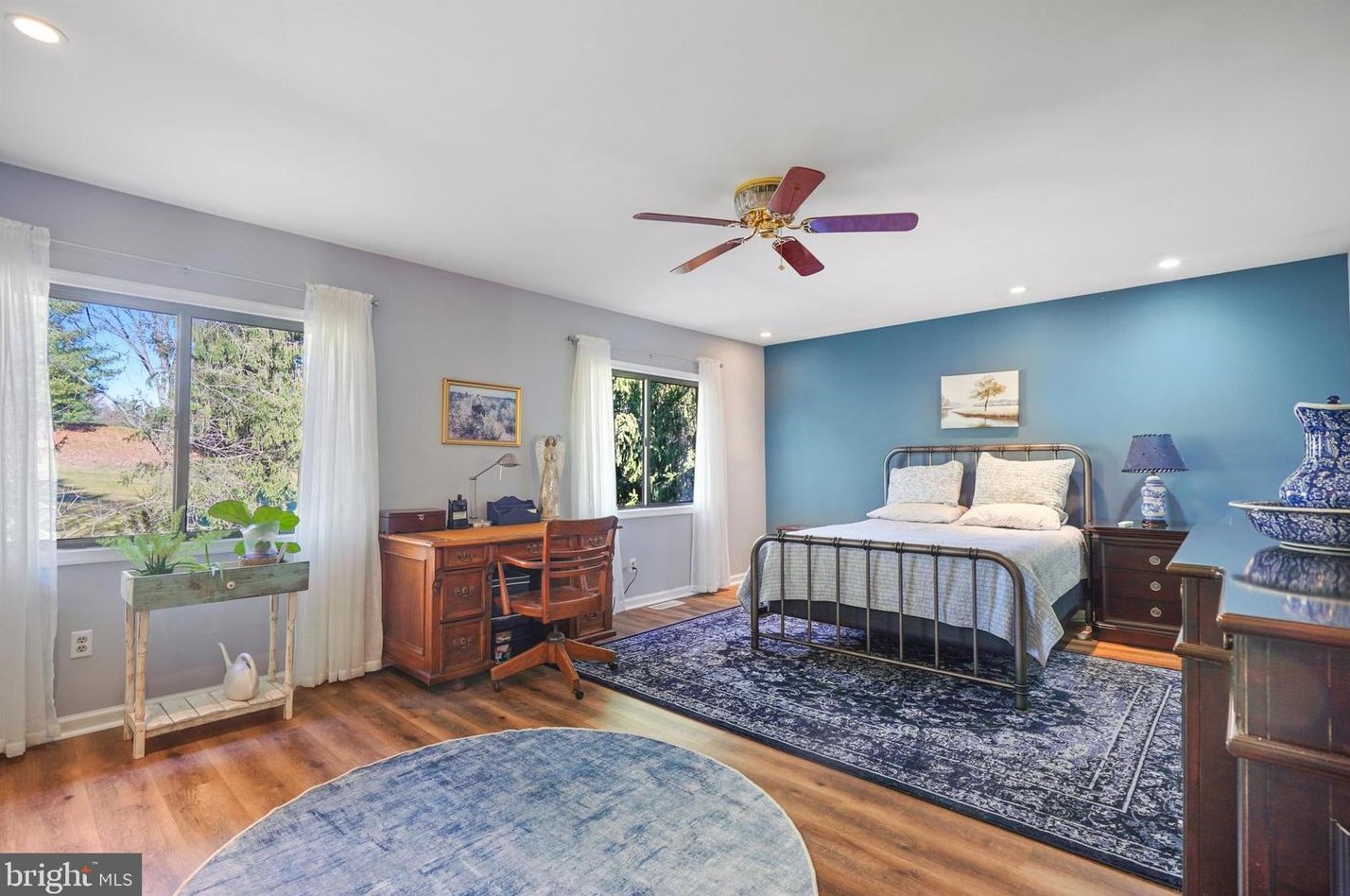 16 Muirfield Dr, Reading PA  19607-3349 exterior