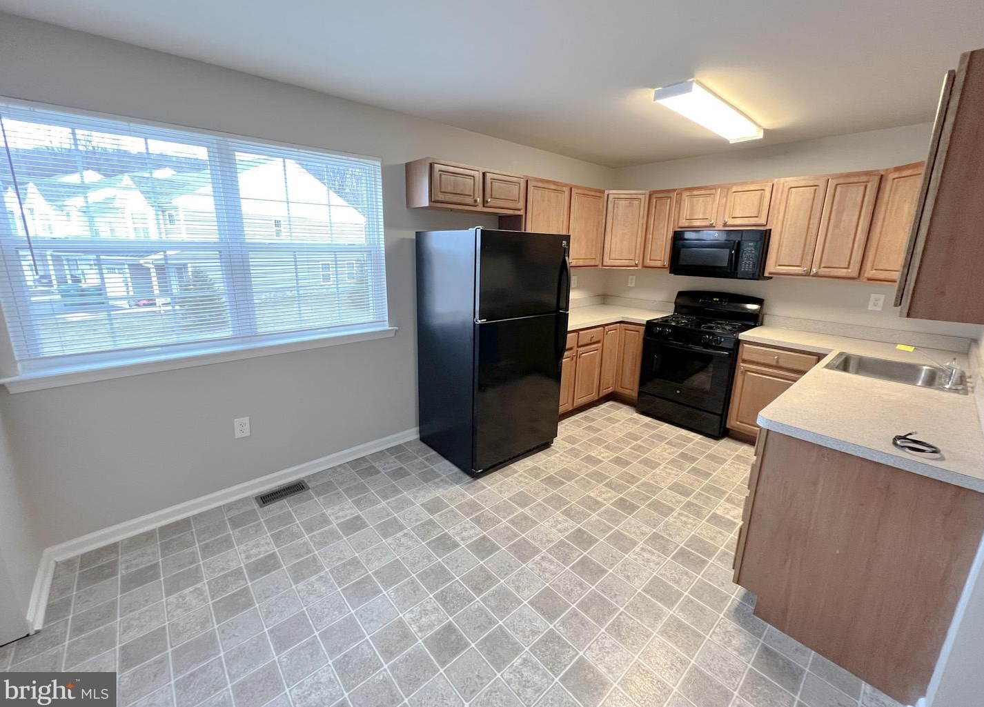 401 Dogwood St, Bally, PA 19503