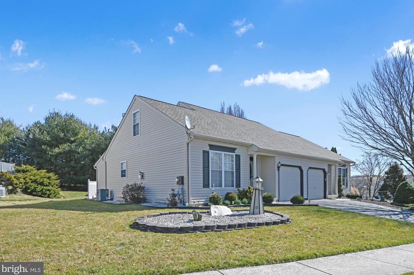 1019 Christina Dr, Dauberville, PA 19533