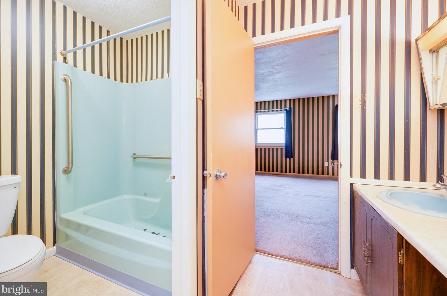 10 Nassau Ct, Reading PA  19607-1411 exterior