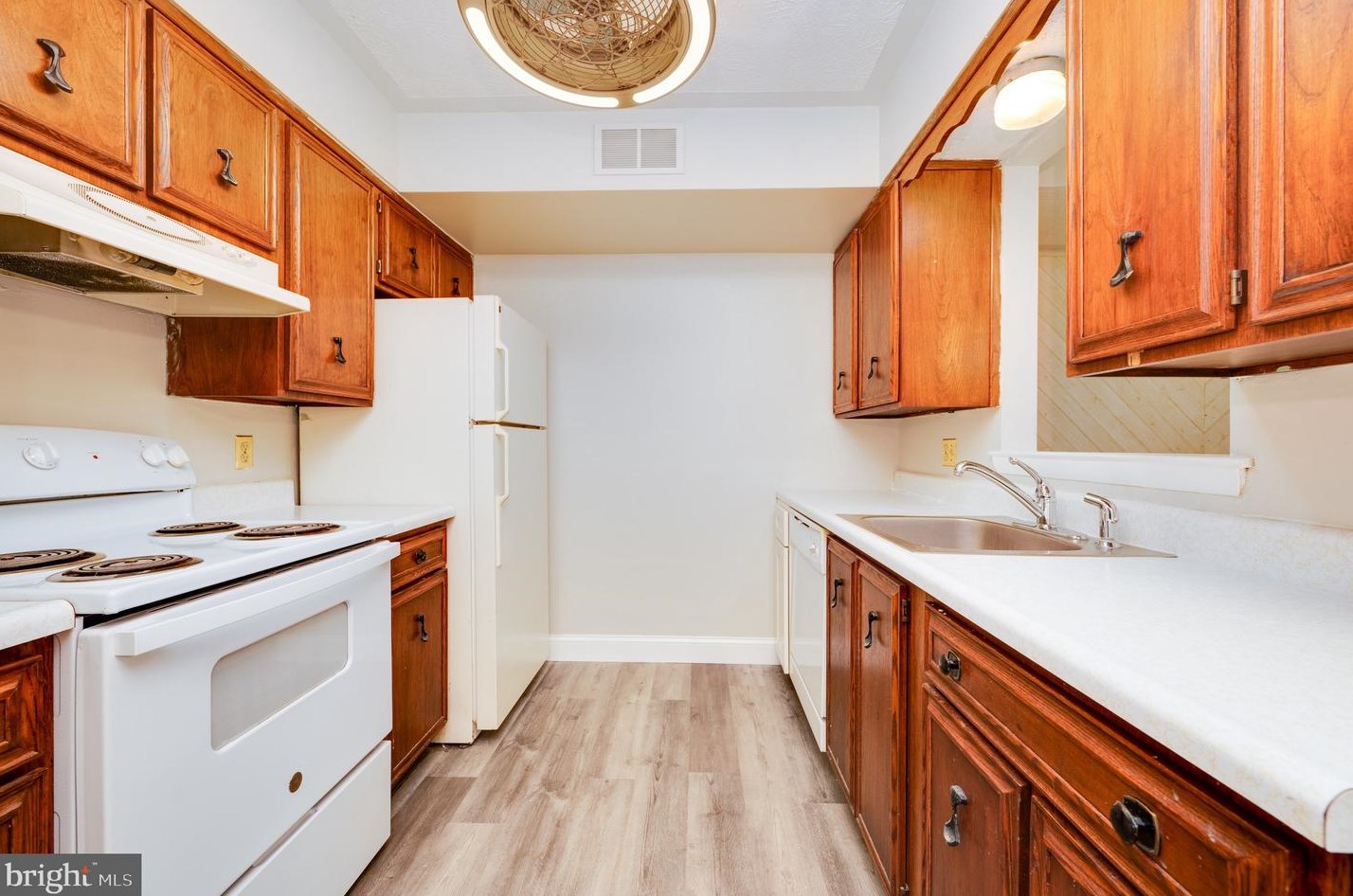 10 Nassau Ct, Reading PA  19607-1411 exterior