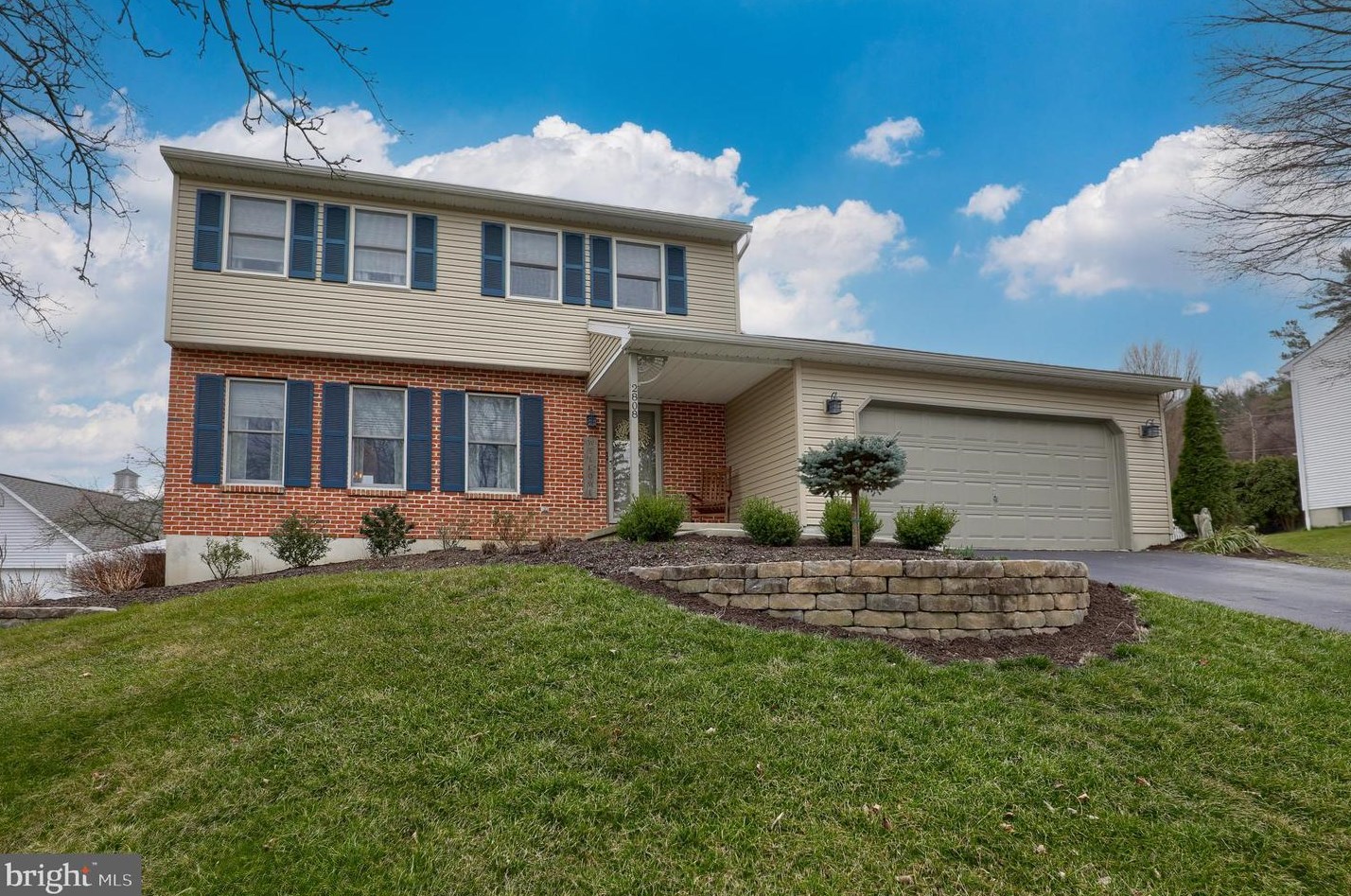 2808 Rebecca Dr, Reading, PA 19608-1914
