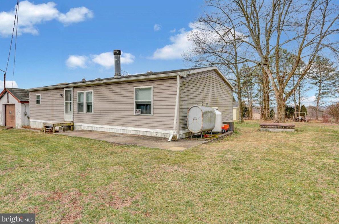 470 Ontelaunee Dr, Shoemakersville, PA 19555