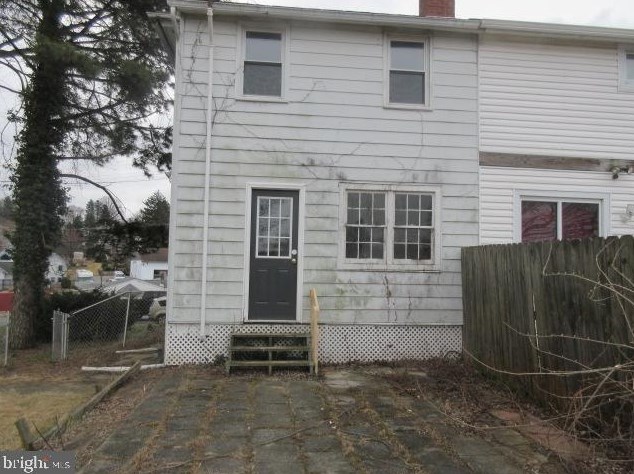 937 Fern Ave, Reading PA  19607-1624 exterior