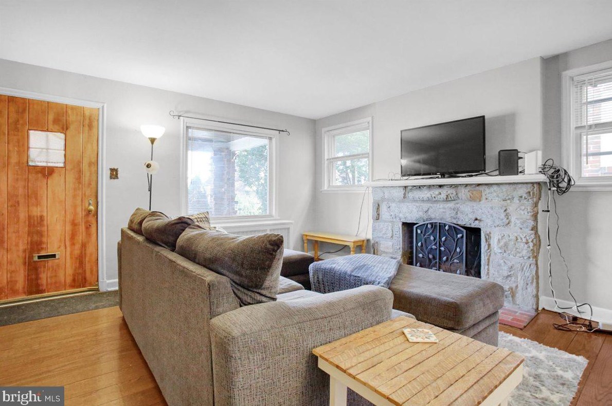 106 Hollywood Ave, Reading PA  19606-2125 exterior