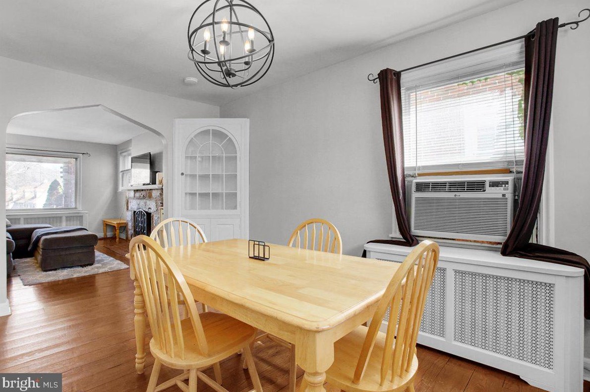 106 Hollywood Ave, Reading PA  19606-2125 exterior