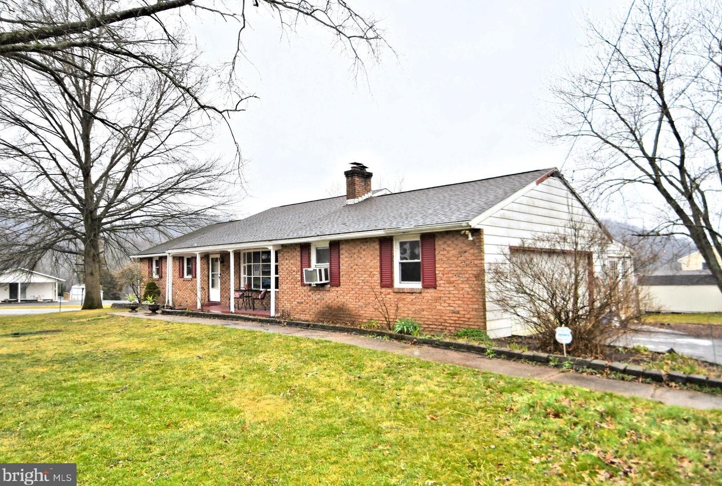 74 Colebrookdale Rd, Spangsville, PA 19512-7660