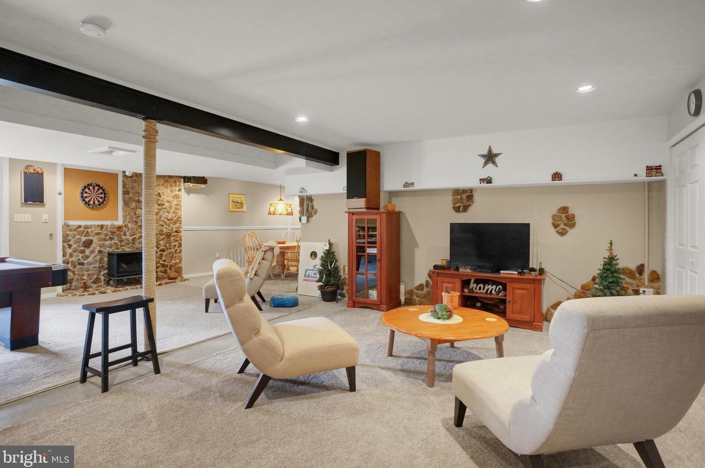 1118 Pepper Ridge Dr, Reading PA  19606-3803 exterior