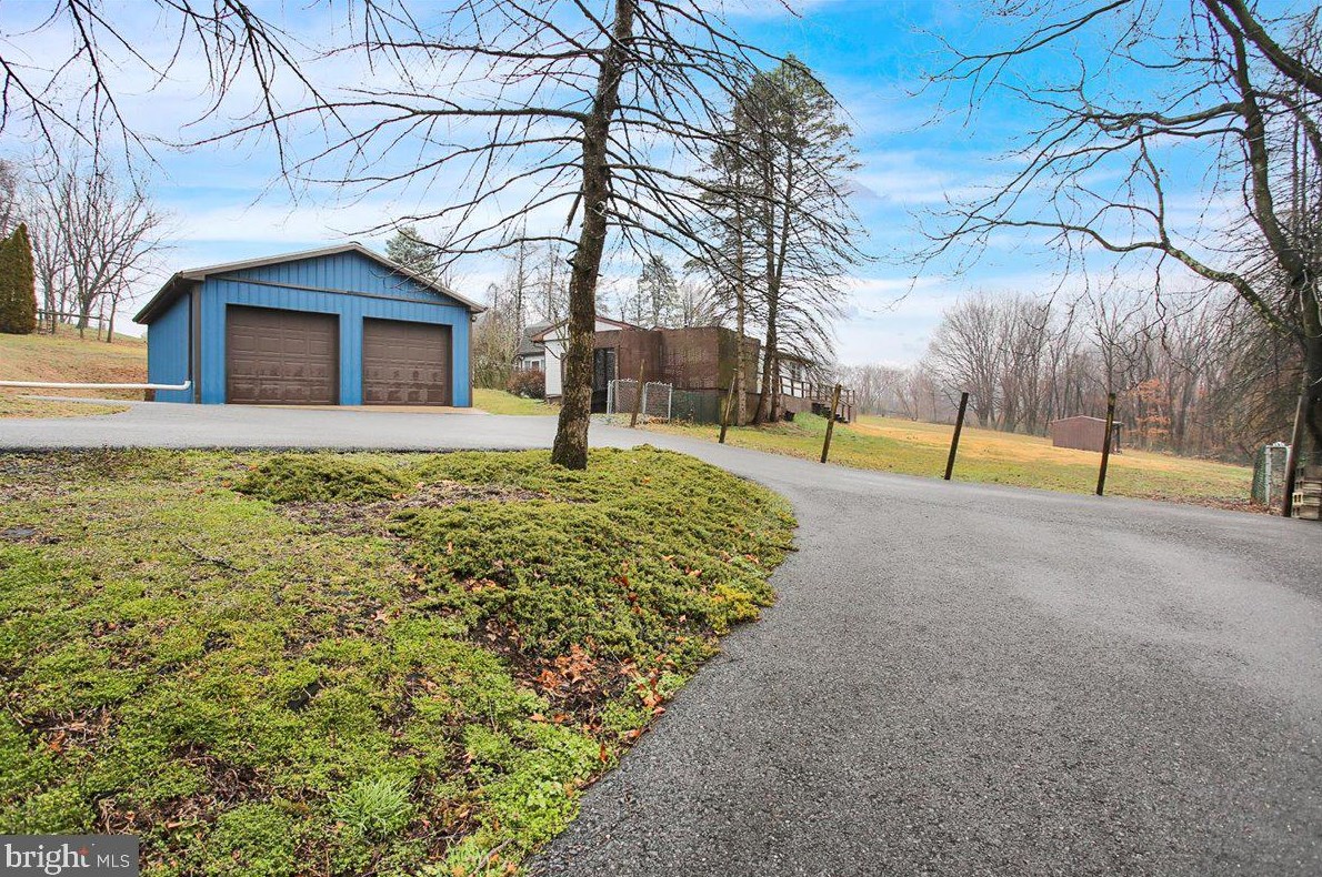 1921 Tower Rd, Centre, PA 19541
