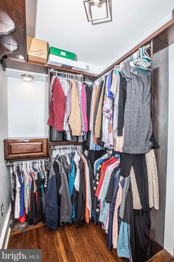 1548 Dauphin Ave, Reading PA  19610-2118 exterior