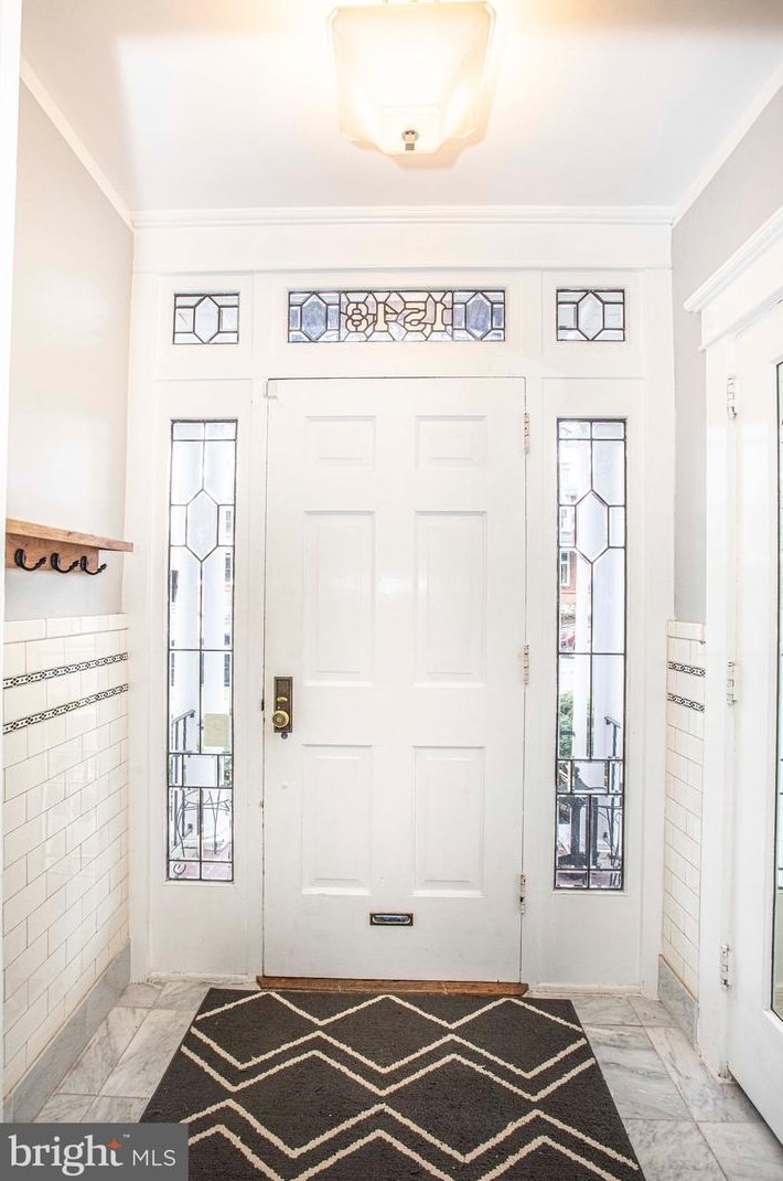 1548 Dauphin Ave, Reading PA  19610-2118 exterior