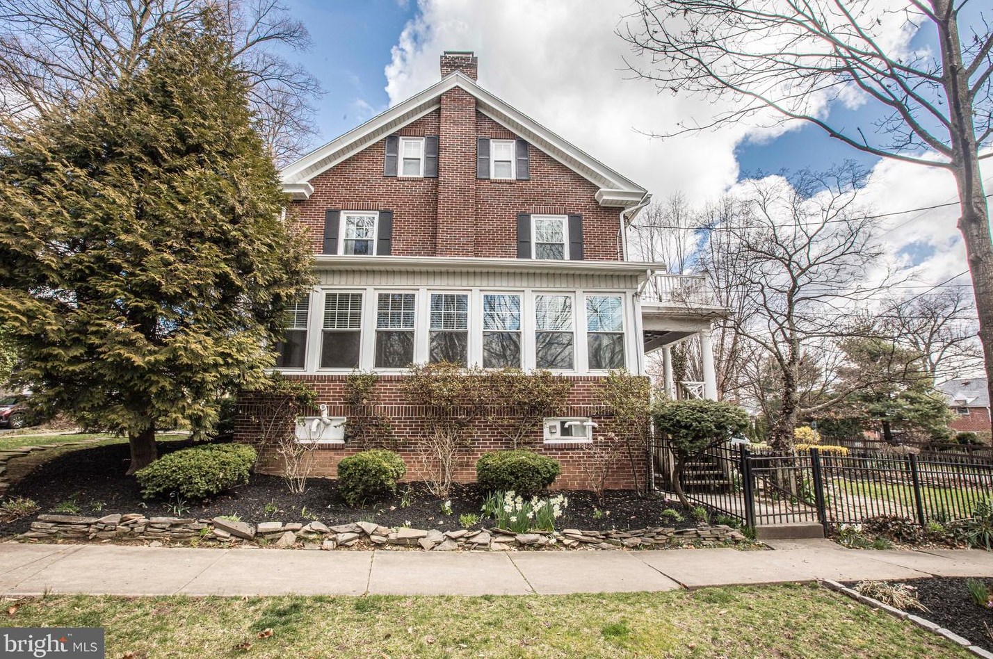 1548 Dauphin, Reading, PA 19610