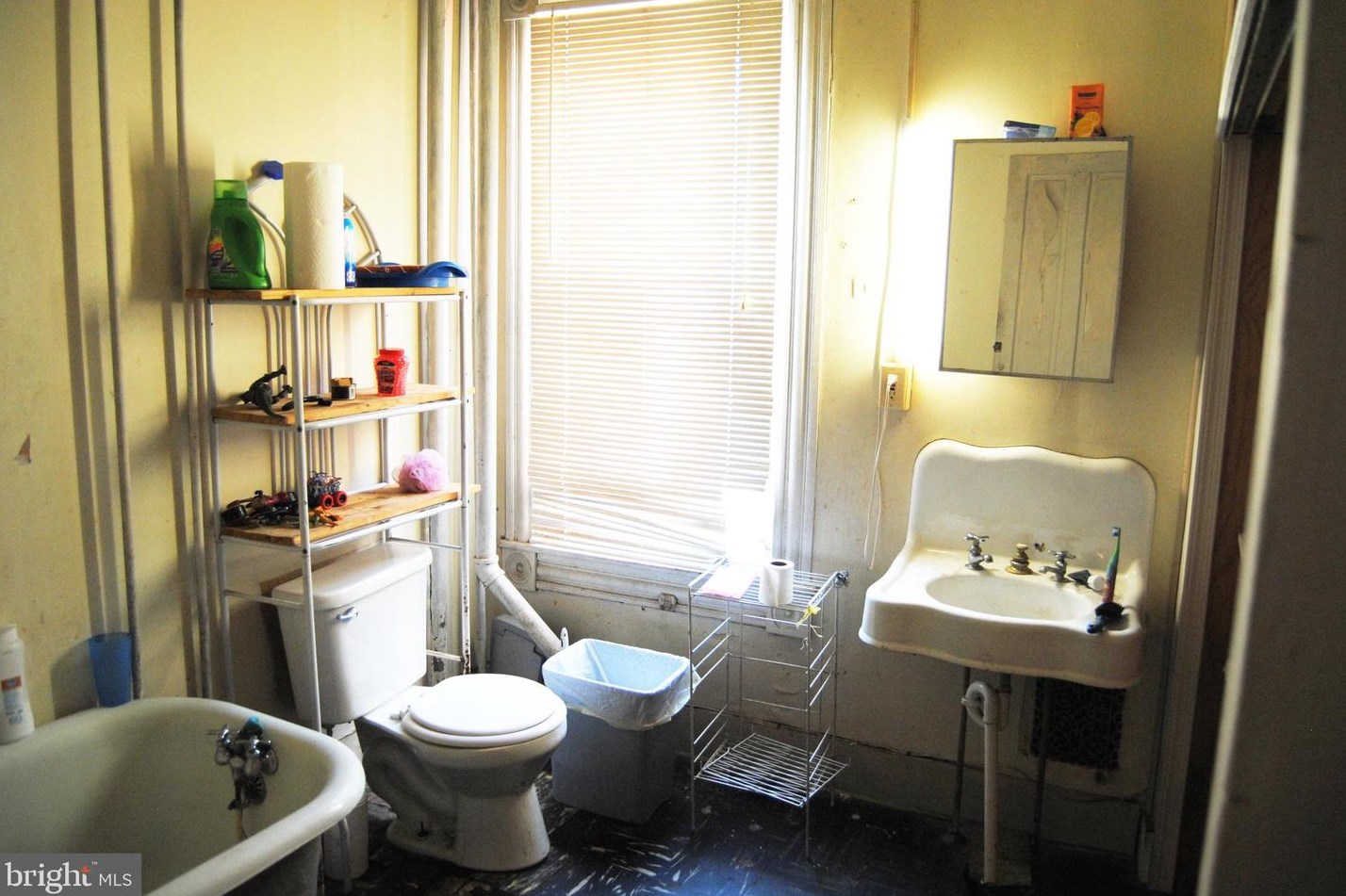 227 Walnut St, Reading PA  19607-2621 exterior