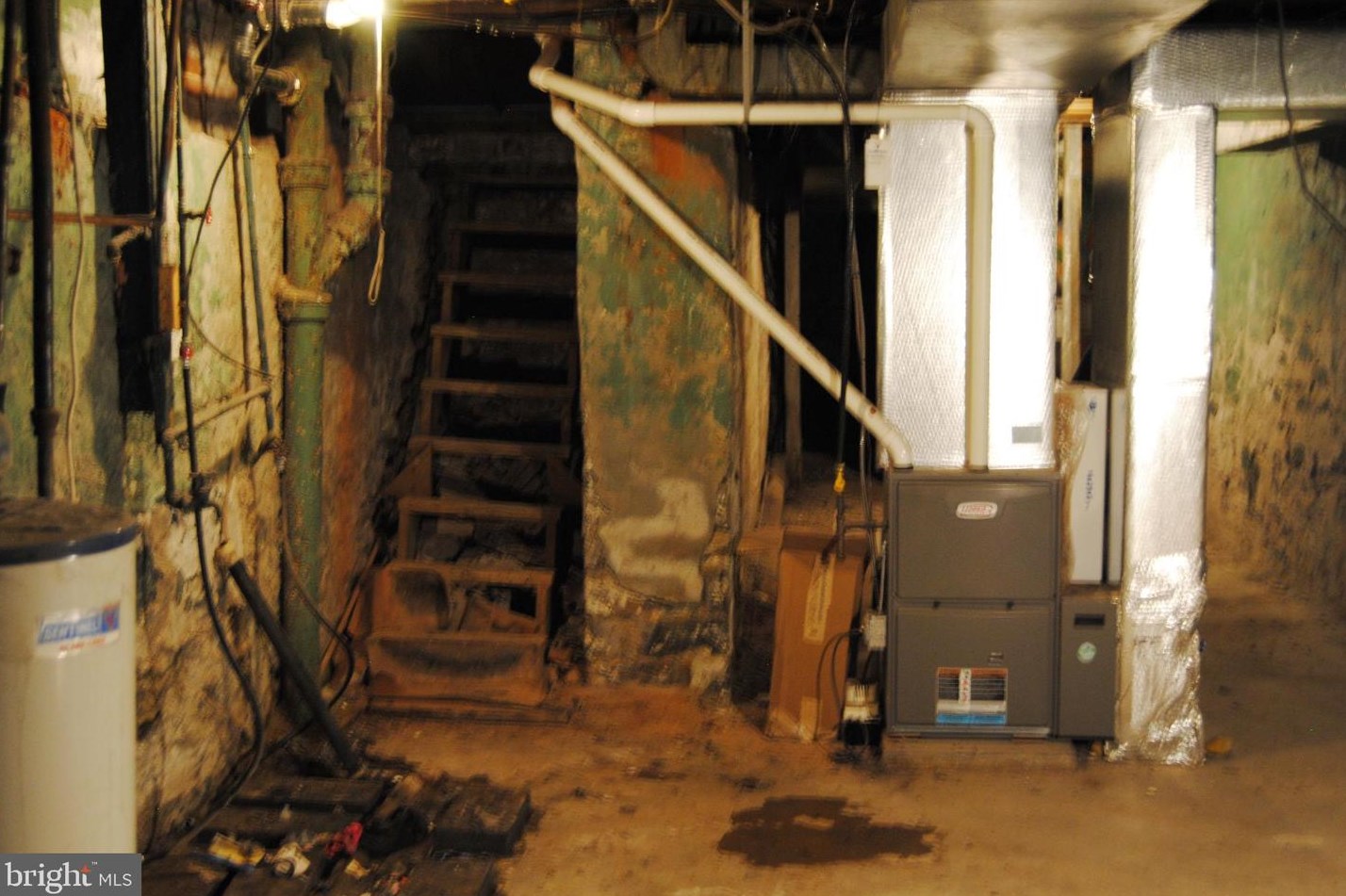 227 Walnut St, Reading PA  19607-2621 exterior