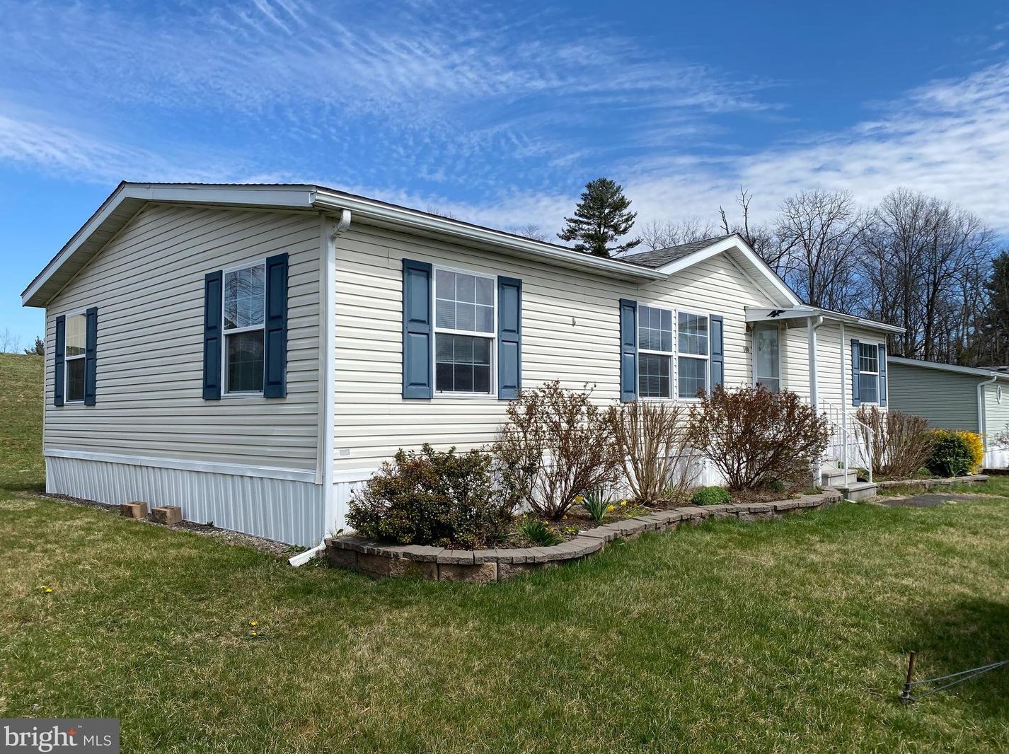 508 Caravelle Ln, Reading, PA 19606-3768