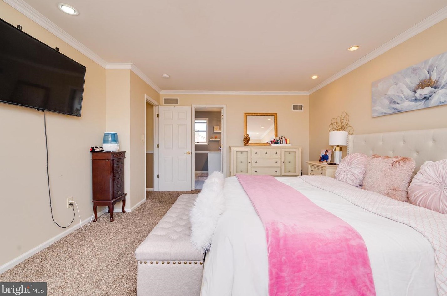 1061 Boeshore Cir, Reading PA  19605-1174 exterior
