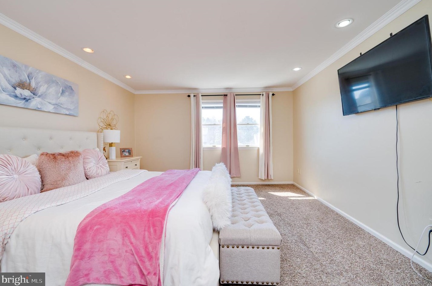 1061 Boeshore Cir, Reading PA  19605-1174 exterior