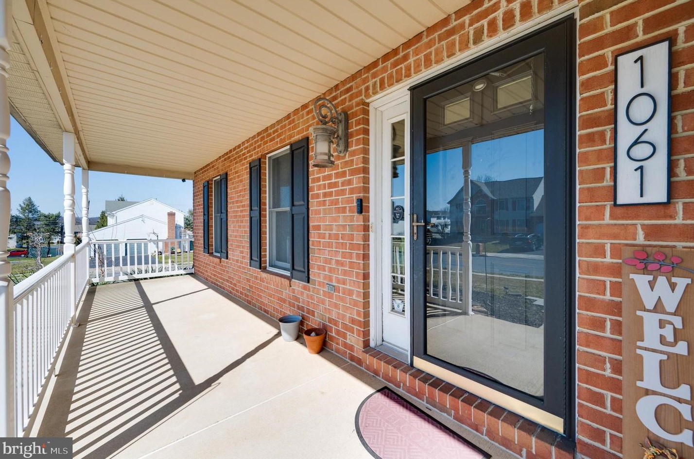 1061 Boeshore Cir, Reading PA  19605-1174 exterior