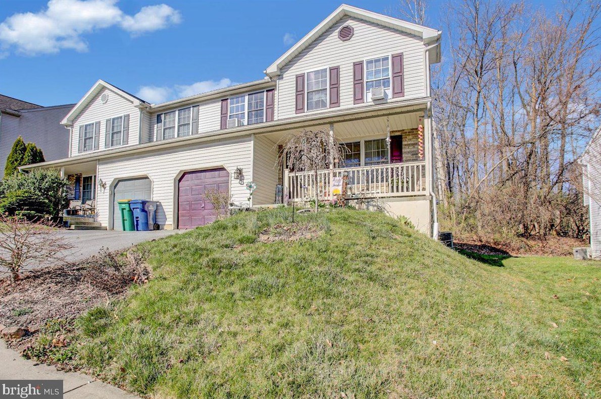 612 Frederick St, Reading PA  19608-1781 exterior