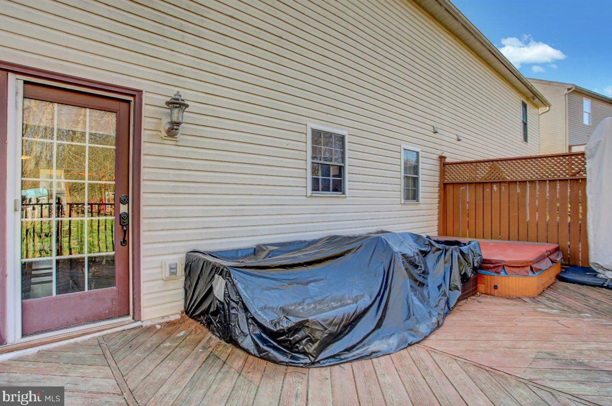 612 Frederick St, Reading PA  19608-1781 exterior
