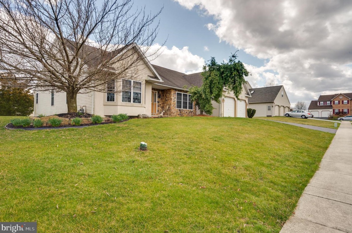 1203 Earl Rd, Dauberville, PA 19533