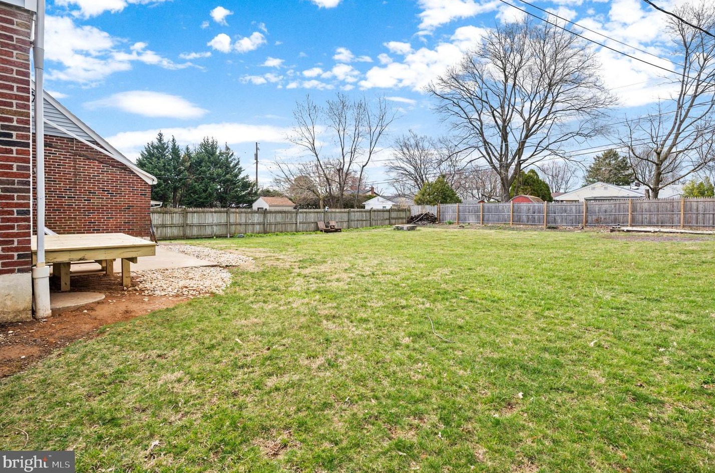 837 Acacia Ave, Reading PA  19605-1438 exterior