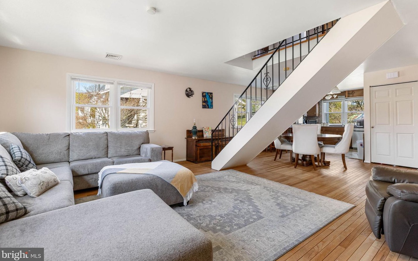 44 Walnut St, Reading PA  19607-1828 exterior