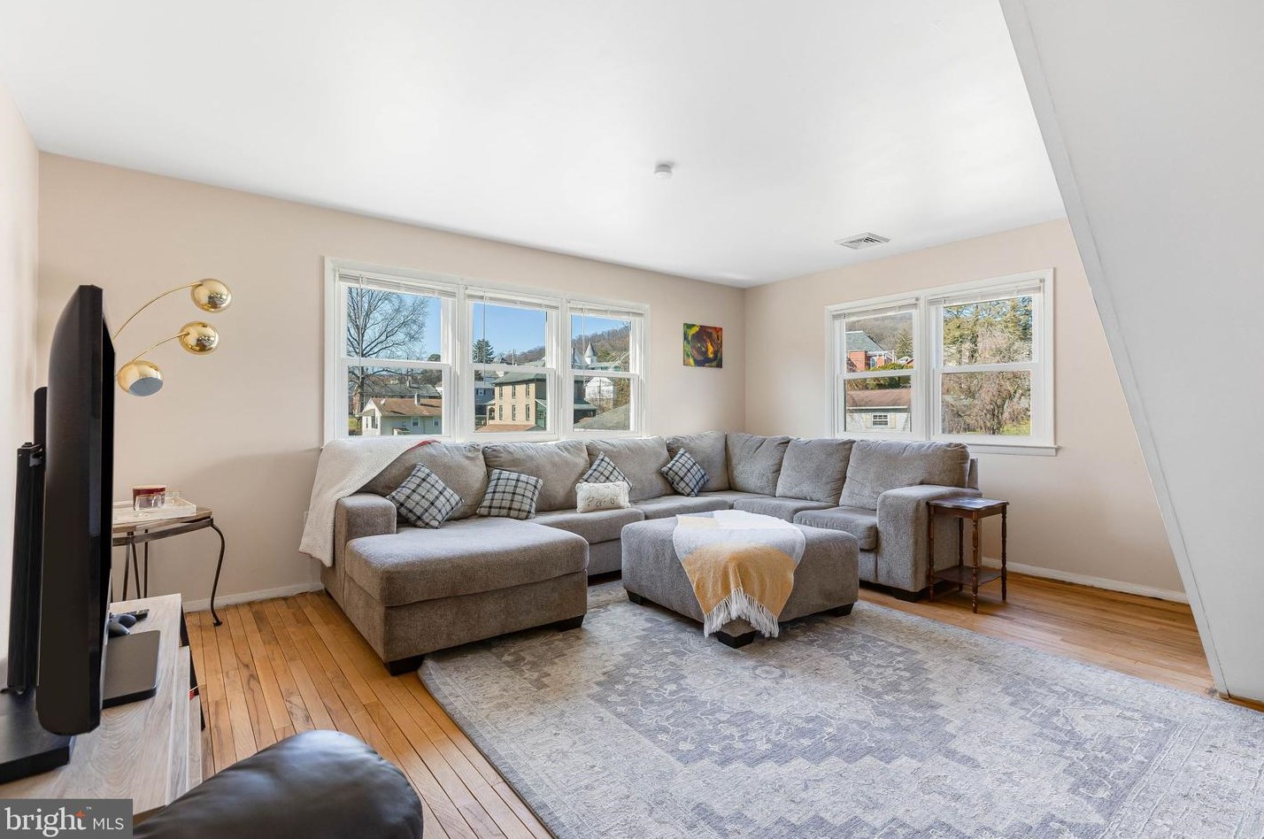 44 Walnut St, Reading PA  19607-1828 exterior