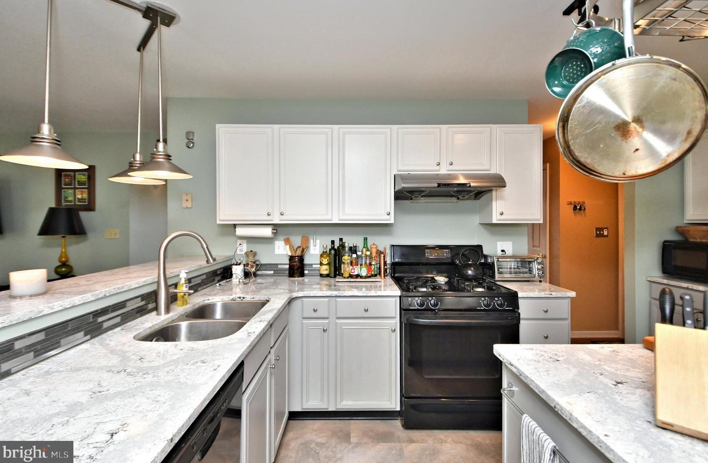 106 Balsam Dr, Douglassville PA  19518-1232 exterior