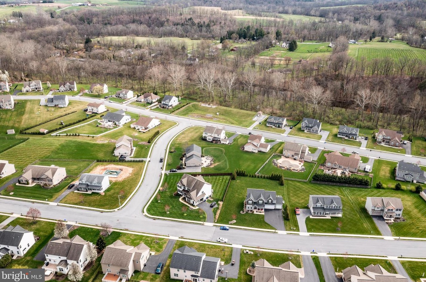 111 Pleasant View Dr, Douglassville PA  19518-9270 exterior