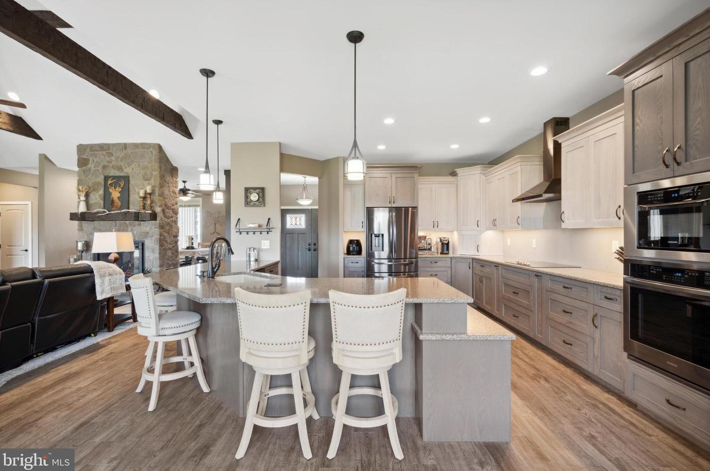 325 Skyline Dr, Reading PA  19606-8504 exterior