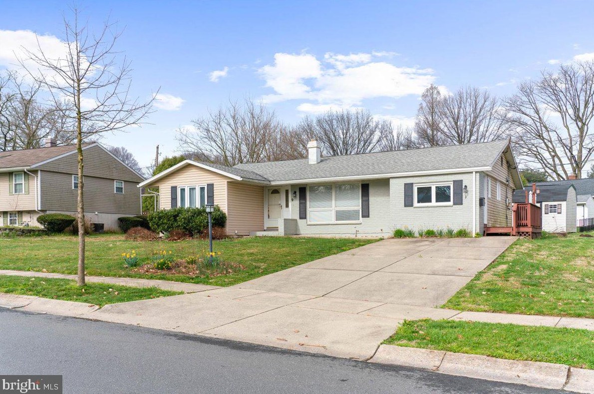 9 Larchwood Rd, Reading, PA 19610