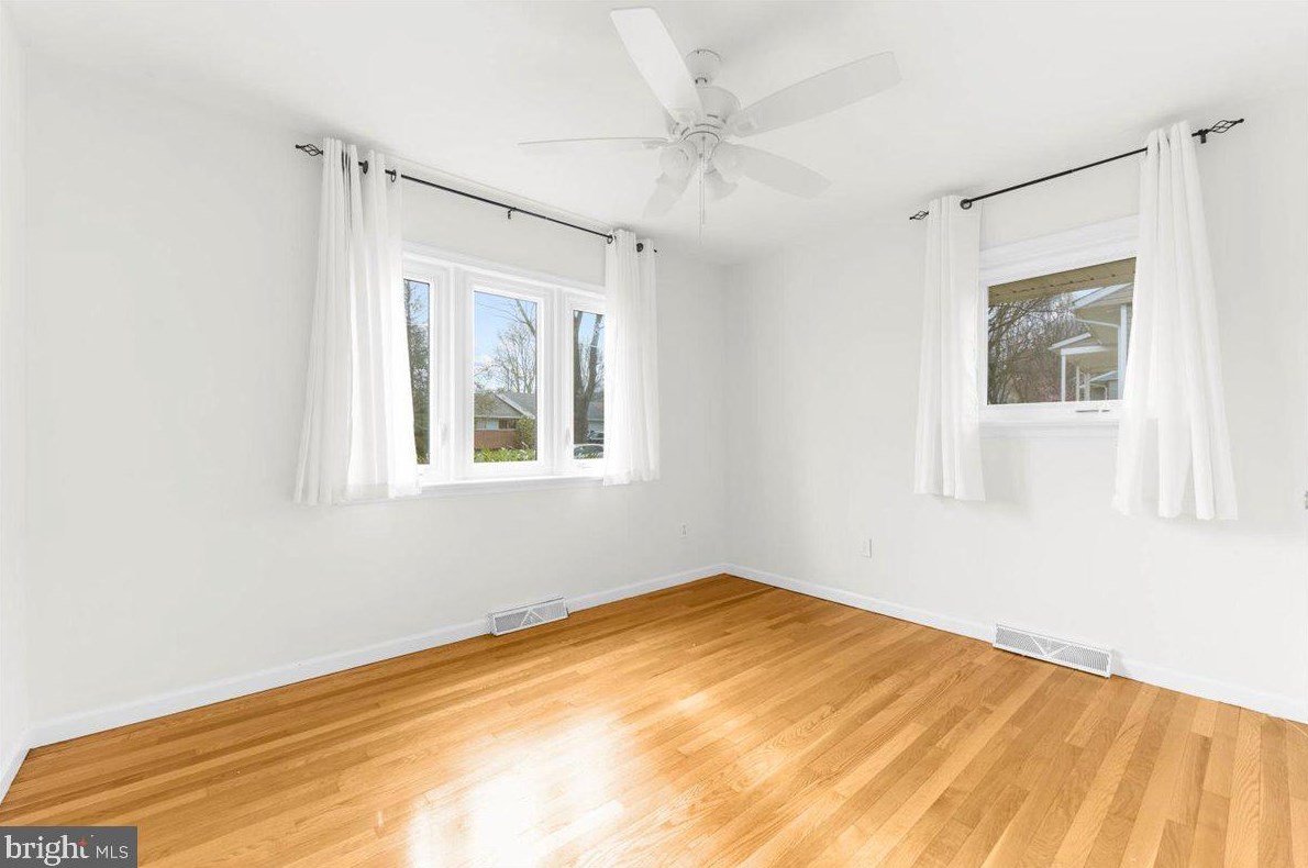 9 Larchwood Rd, Reading PA  19610-1917 exterior